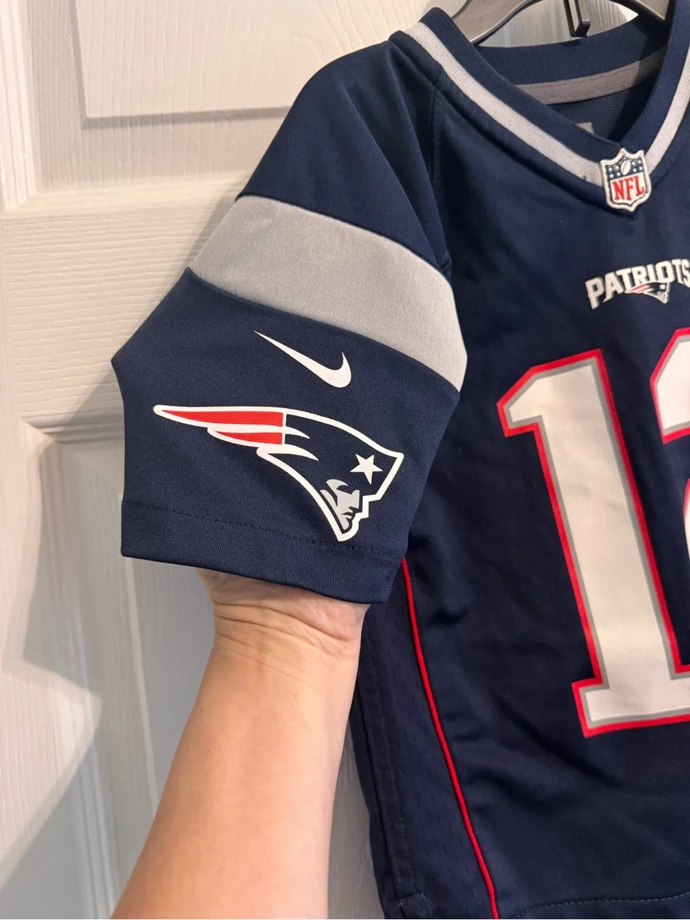 Youth (S) Nike Tom Brady New England Patriots Vapor Untouchable Limited Jersey.
